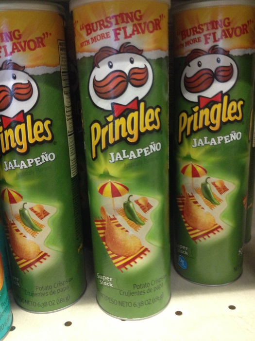 Подборка забавных азиатских продуктов: чипсы Принглс халапеньо