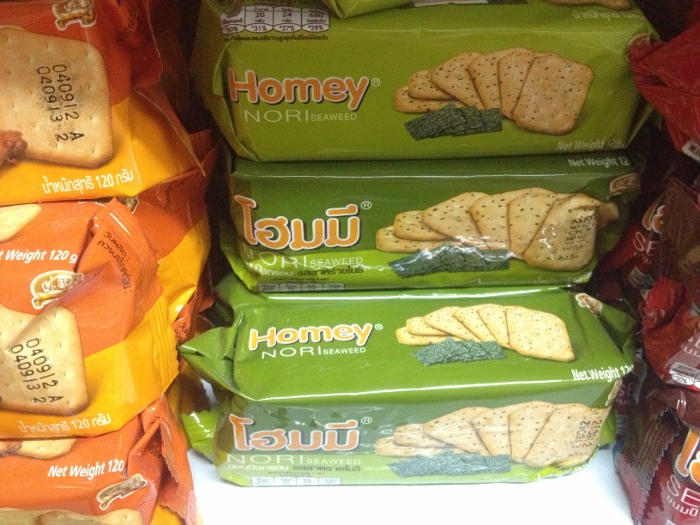 Подборка забавных азиатских продуктов: крекеры со вкусом водорослей