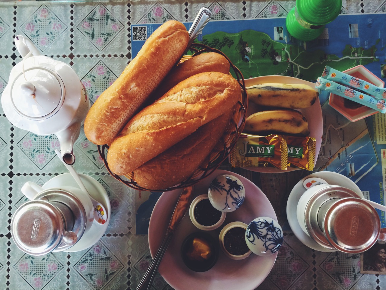 Путешествие по Вьетнаму, Фукуок: Завтрак Путешествие по Вьетнаму, Фукуок: Завтрак, входил в стоимость бунгало