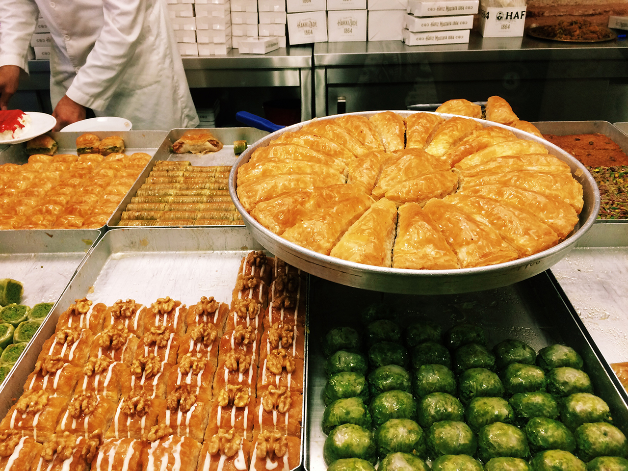 Стоповер в Стамбуле. День 2: Кондитерская Hafiz Mustafa Стоповер в Стамбуле. День 2: Кондитерская Hafiz Mustafa